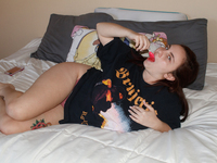 Milly Marks - Hug Your Bruja (Zishy)