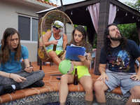 Sofie Reyez, Sally D'Angelo - Captain Stabbin