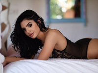 Sophie Bailey Shooting in Sexy Black Lingerie