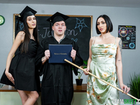 Aria Sloane, Blaire Johnson - Lycée Innocent