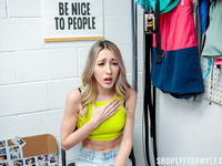 Great Threesome XXX Scene With Sweet Sophia And Rose Lynn