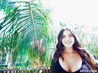 Raven-haired Bombshell Suttin Can't Wait To Get Fucked