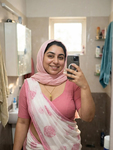 Mallu hijabi aunty cleavage