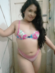 Putita sexy le encanta mostrar su gran culo