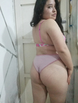 Putita sexy le encanta mostrar su gran culo
