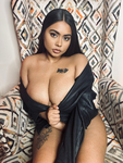 Oasi Das Chubby Desi Model