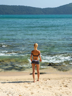 Delilah G - Stunning 18