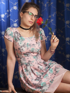 Liza Loo - Stunning 18