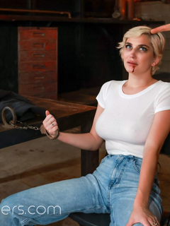 Skye Blue - Vr Bangers