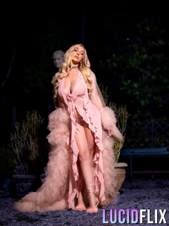 Kendra Sunderland - Lucid Flix