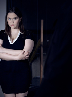 Peachy Alice - Dark Room VR