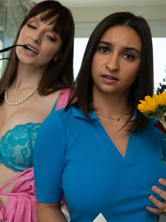 Lexi Luna, Hailey Rose - Mommy's Girl